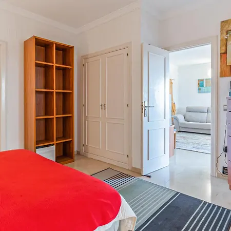 Appartement In With Kitchen Estepona